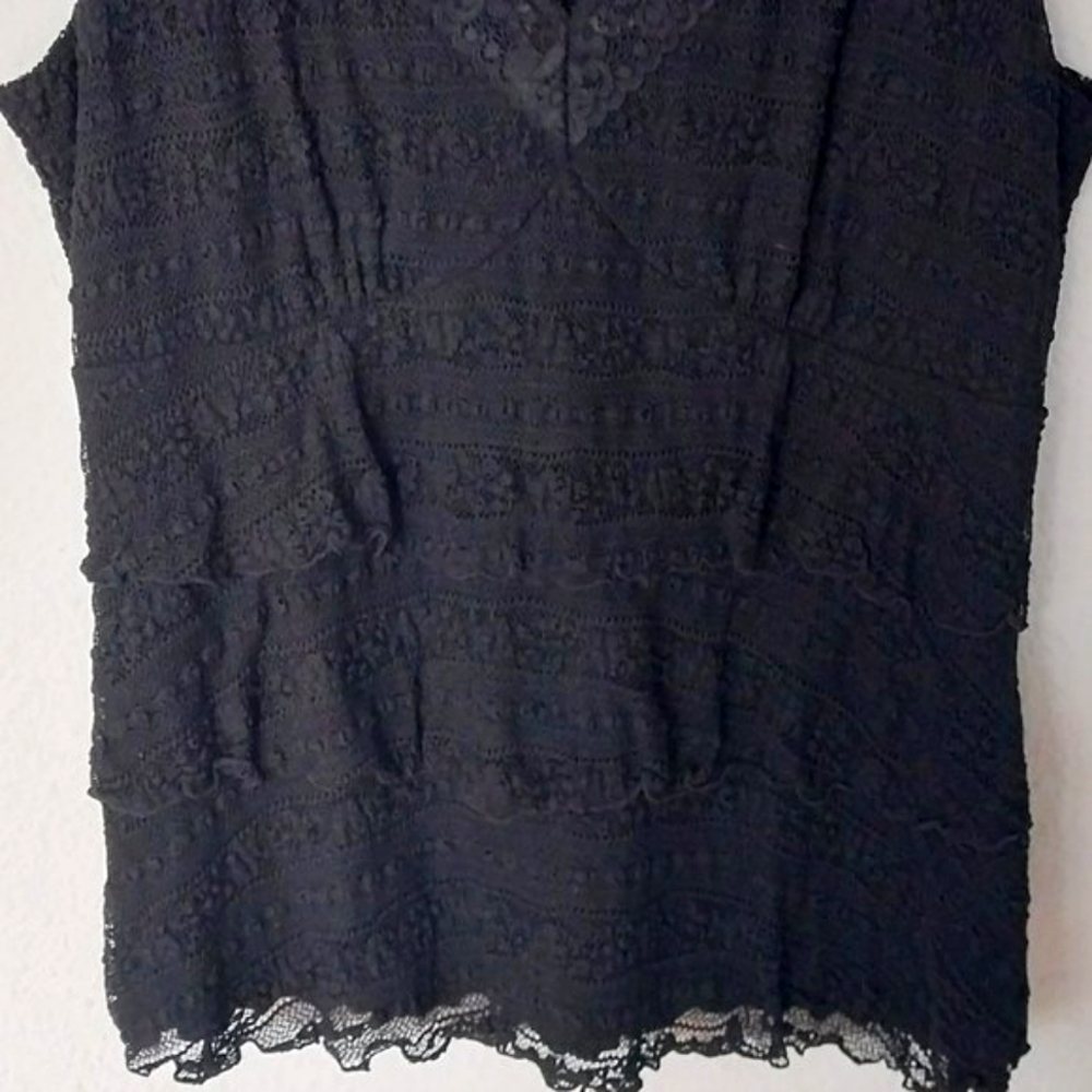 INC International Concepts Tiered Black Lace V-Neck Sleeveless Top NWOT - Picture 8 of 8